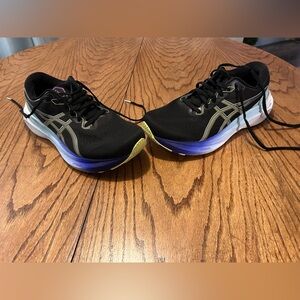 ASICS GEL-KAYANO 30 women’s size 11